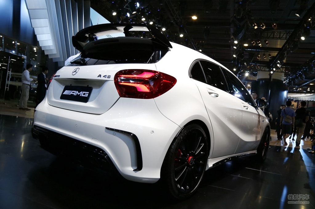 奔馳a45 amg