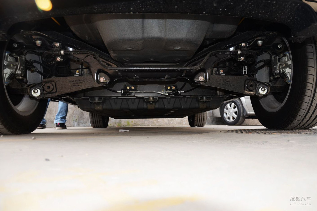 【 比亚迪e6高清图片】_底盘发动机_搜狐汽车网