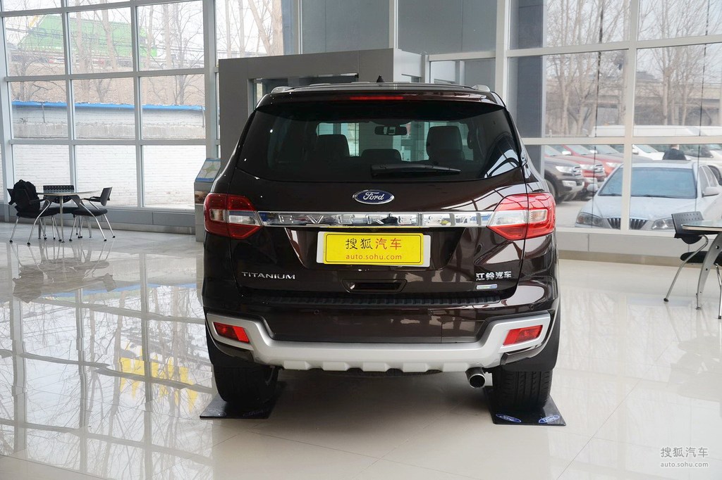 2016款福特撼路者2.0t汽油自动四驱旗舰版