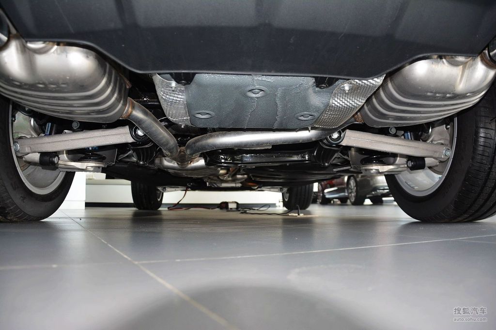 2016款奥迪q540tfsi舒适型