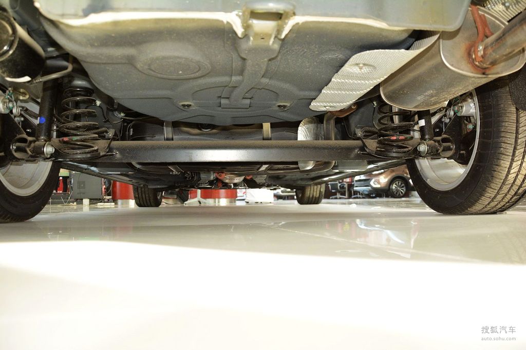 【 荣威350高清图片】_底盘发动机_搜狐汽车网