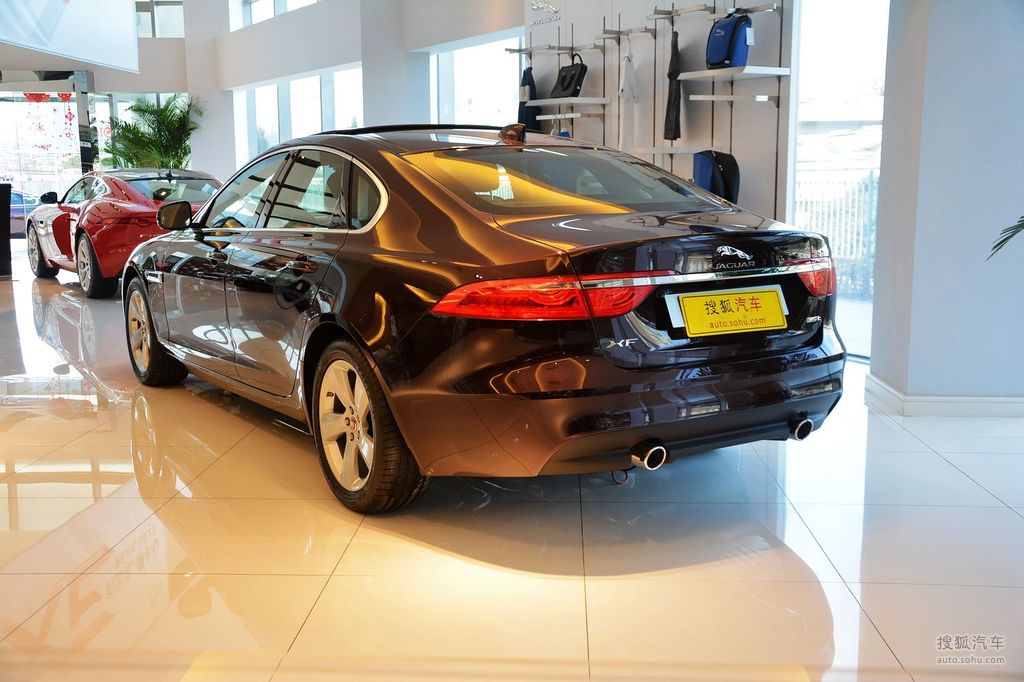 酒红色金属漆捷豹xf4s店报价:暂无报价厂商指导价:51