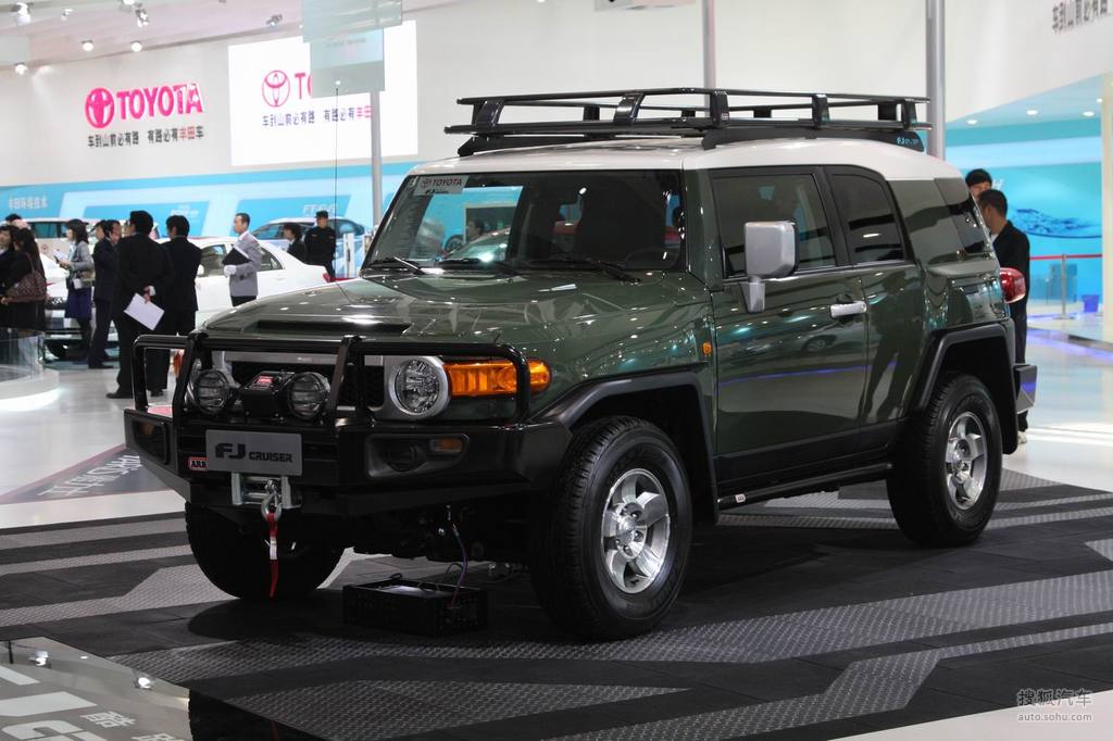 丰田fj酷路泽车展实拍