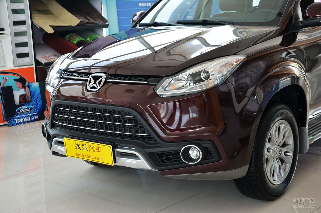 2016款江铃驭胜s350自动汽油超豪华版5座