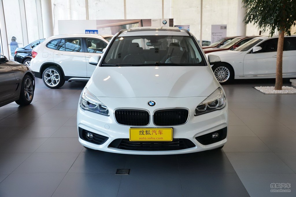 宝马2系旅行车