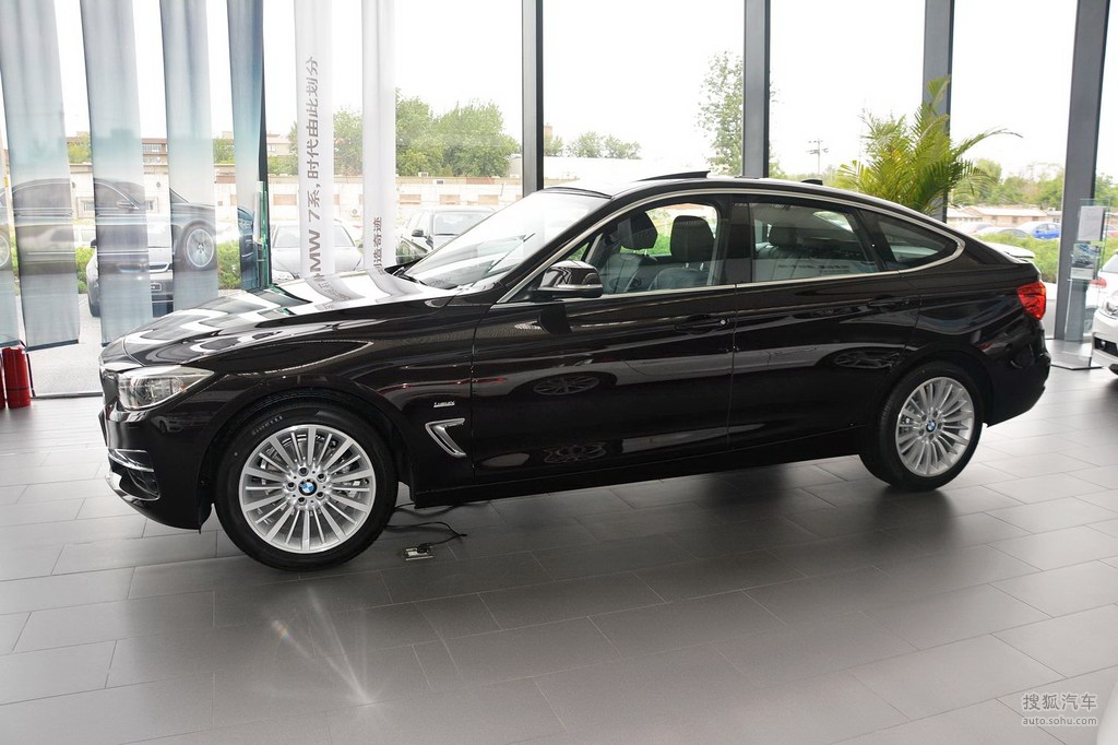 【 宝马3系gt高清图片】_2016款 320i 设计套装型_黑色_外观_搜狐汽车
