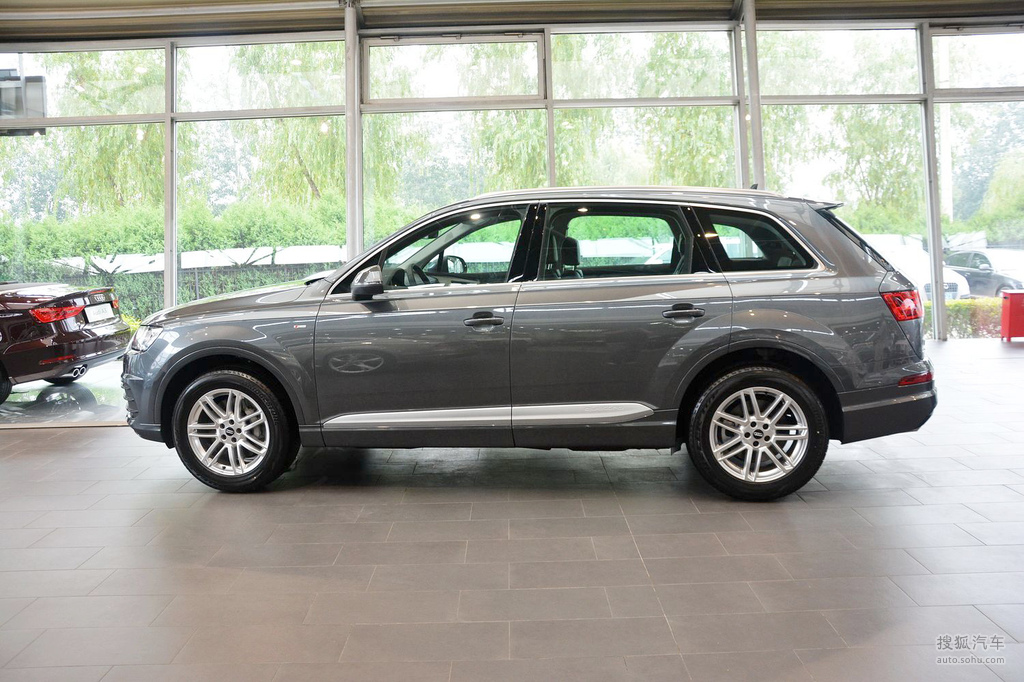 【 奥迪q7高清图片】_花剑银_外观_搜狐汽车网