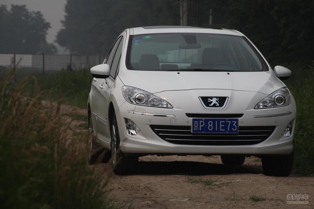 2010款东风标致408试驾