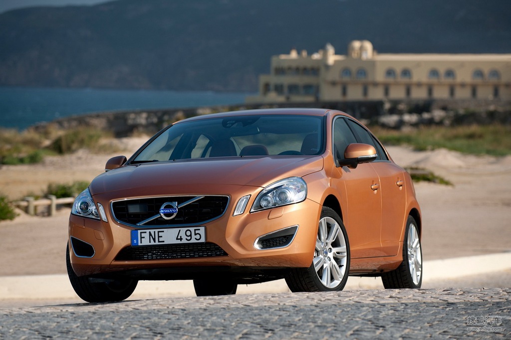 2011款沃尔沃s60海外试驾