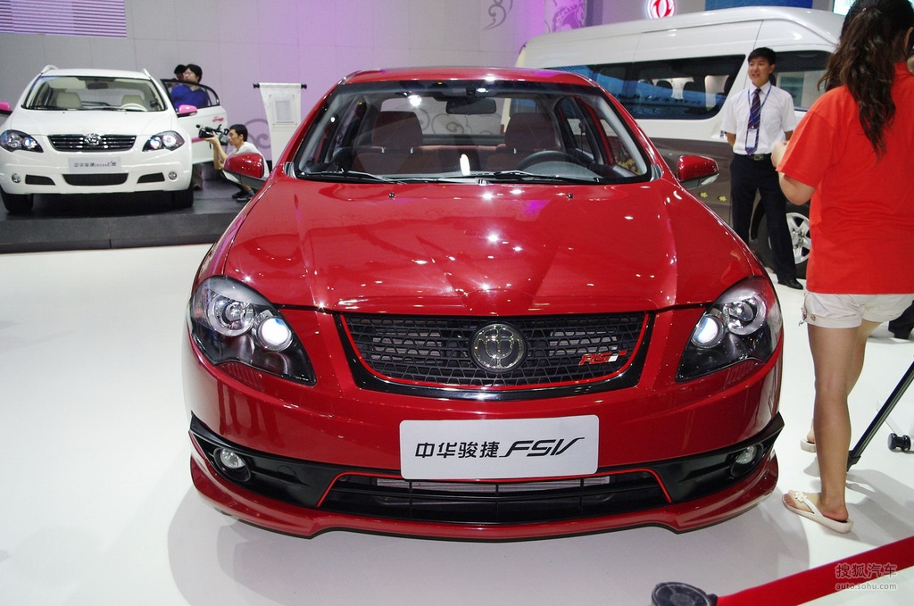 中华骏捷fsvrs运动版车展实拍