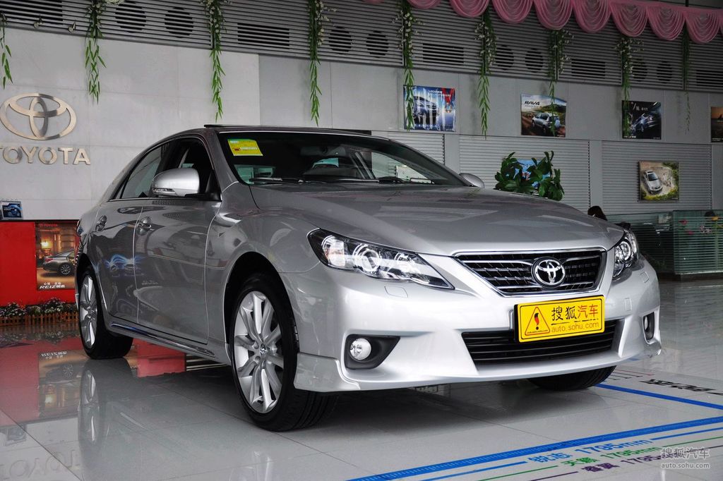 【 丰田锐志高清图片】_银金属色_外观_搜狐汽车网