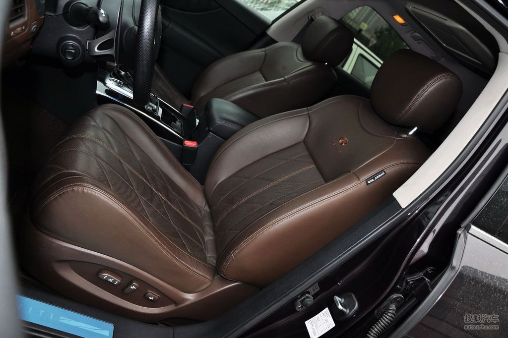 【 英菲尼迪qx70高清图片】_2010款 fx35 超越版_棕色真皮内饰_内饰