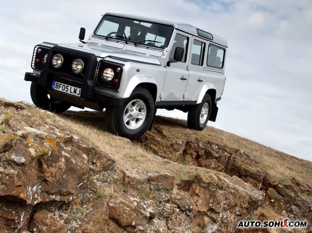 2007款路虎卫士110     提示:支持键盘翻页 &larr;左 右&rarr