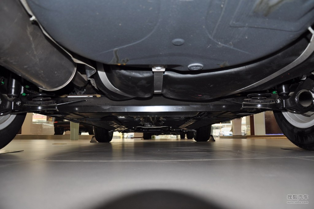 搜狐汽车>图库>大众>上汽大众>帕萨特领驭> -底盘全景 提示:支持键盘