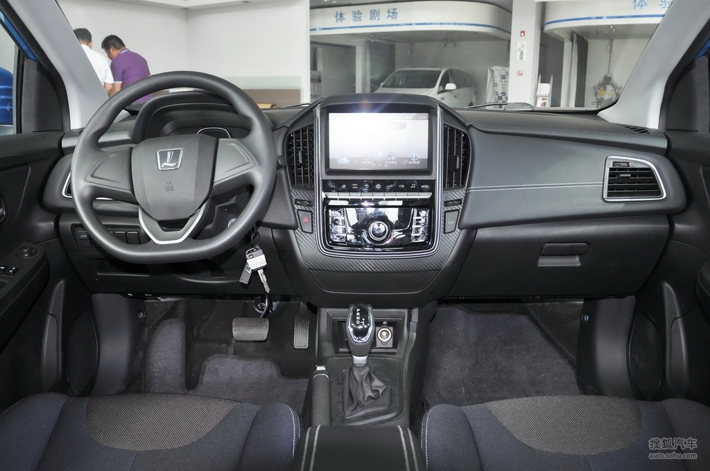 外观(162)内饰(138)空间(5)底盘/动力(30)图解(65)纳智捷锐34s店报价