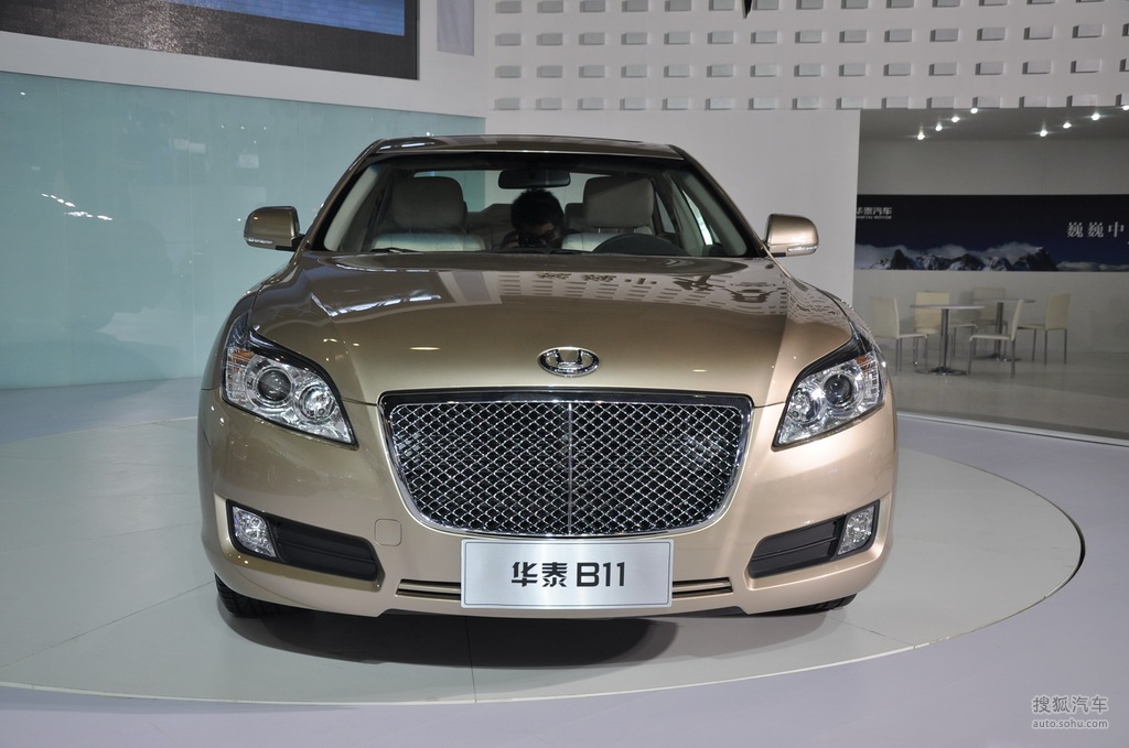 华泰b11车展实拍