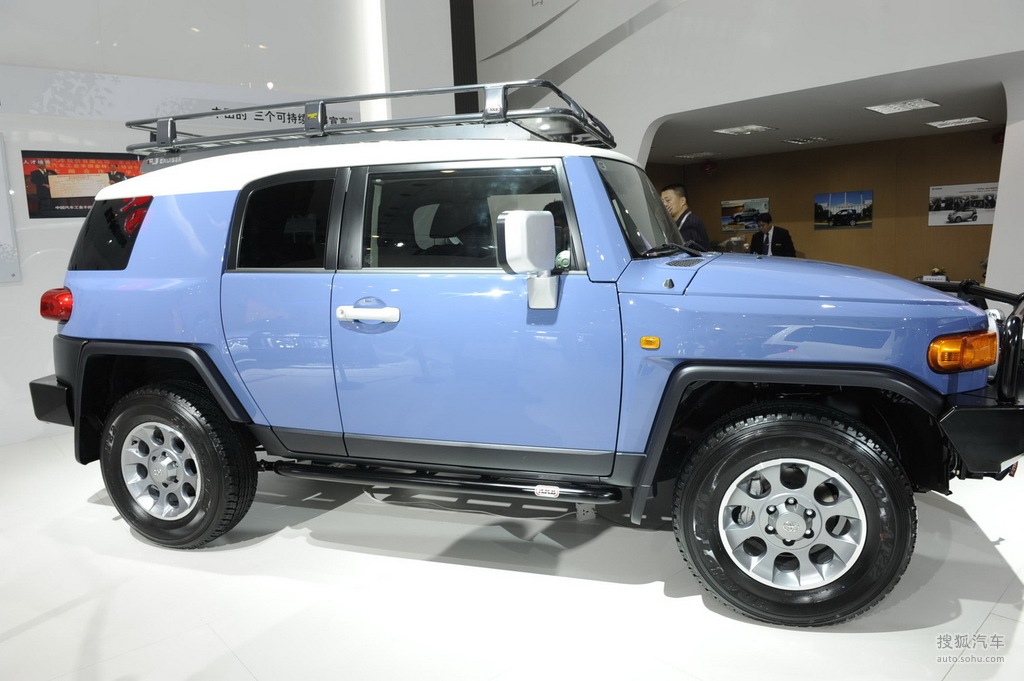 丰田fj酷路泽车展实拍