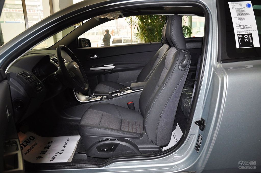 图库 沃尔沃 沃尔沃(进口) c30 外观颜色: 内饰颜色:        4s店报价