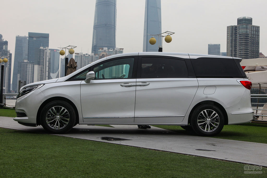 【 别克gl8高清图片】_珍珠白_外观_搜狐汽车网