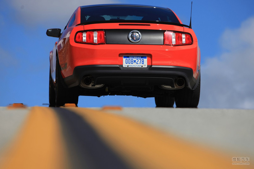 【 福特mustang高清图片】_2012款福特野马boss 302_搜狐汽车网