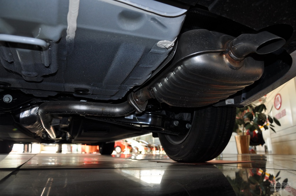 2016款起亚k5混动 2.