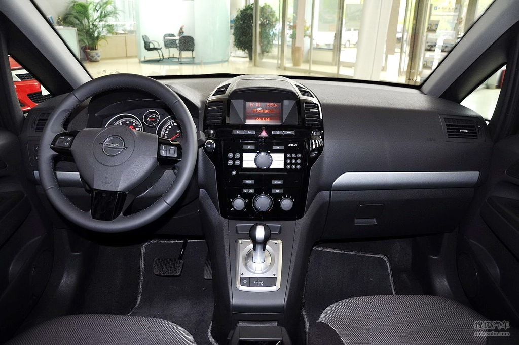 【 欧宝赛飞利高清图片】_深色内饰_内饰_搜狐汽车网