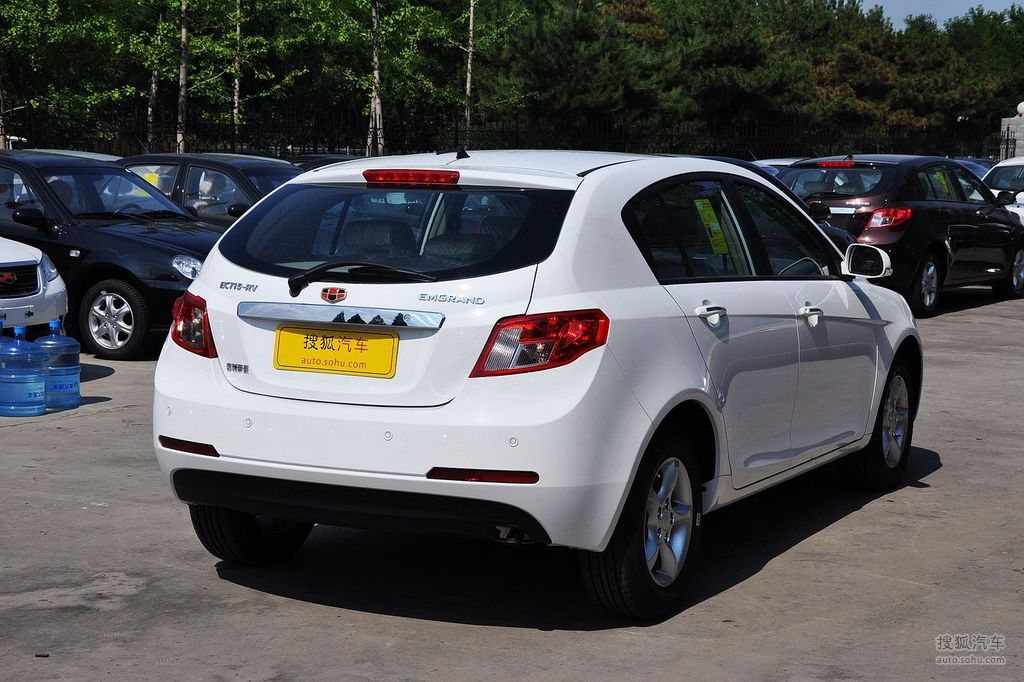 【 吉利经典版帝豪两厢高清图片】_2011款帝豪ec715rv 手动豪华型到店