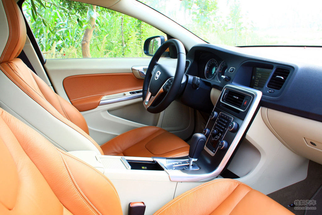 【 沃尔沃s60高清图片】_榉木棕色真皮内饰_内饰_搜狐汽车网