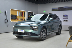 小鹏汽车G9