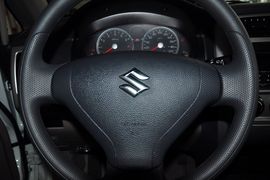   2011款昌河铃木利亚纳a+ 1.4L手动豪华I型