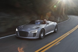   2012款奥迪e-tron Spyder概念车海外试驾实拍