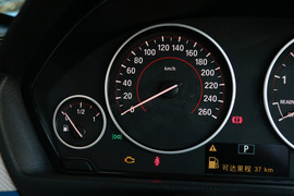 2016款宝马4系敞篷 420i 设计套装