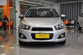   2011款雪佛兰爱唯欧两厢1.6SX手动版