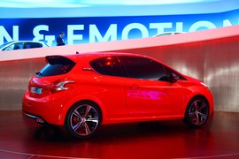   标致208GTi概念车日内瓦车展实拍