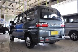   2012款风行菱智1.6L商用版标准型
