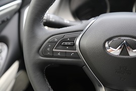   2017款英菲尼迪Q60 2.0T豪华版