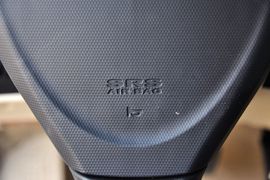   2012款奇瑞A3三厢1.6L CVT进取型