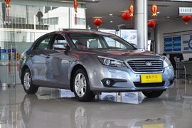   2012款奔腾B90 2.0L手动豪华型到店实拍