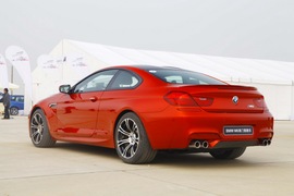   2013款宝马M6 Coupe外出试驾实拍