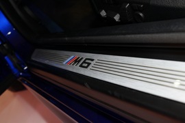 2013款宝马M6 Coupe外出试驾实拍