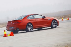   2013款宝马M6 Coupe外出试驾实拍