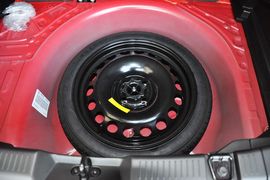   2011款雪佛兰爱唯欧两厢1.4SL自动型
