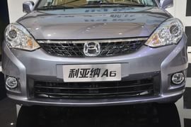   昌河铃木利亚纳A6上海车展实拍