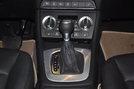   2013款奥迪Q3 35TFSI四驱豪华型