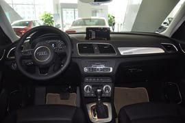   2013款奥迪Q3 35TFSI四驱豪华型