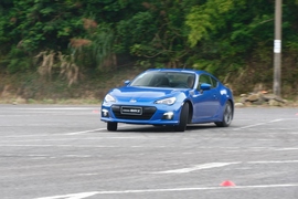   2013款斯巴鲁BRZ试驾
