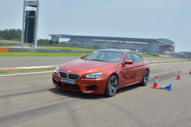   2013款宝马M6四门轿跑车上海试驾
