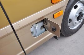   2013款四川现代康恩迪3.9L手动豪华型17座
