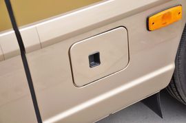   2013款四川现代康恩迪3.9L手动豪华型17座