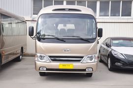   2013款四川现代康恩迪3.9L手动豪华型17座